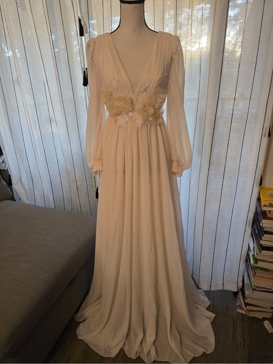 ivory blush wedding dress Blush Pink Lace Applique Off-Shoulder Wedding Dress Blushing Pink